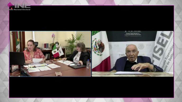 Guadalupe Taddei Zavala Consejera Presidenta del INE y  José Agustín Ortiz Pinchetti Titular de la Fiscalía Especializada en materia de Delitos Electorales durante la  Firma de convenio y colaboración INE-FISEL.