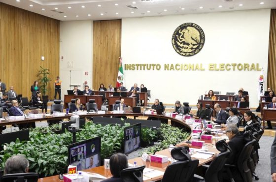 Botón para acceder a la cápsula de audio del Resumen de la sesión del Consejo General del INE