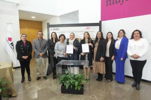 Firma de convenio de colaboración INE - AMCEE