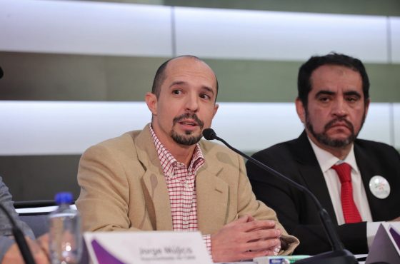 Consejero Electoral Arturo Castillo hablando sobre el voto en el exterior