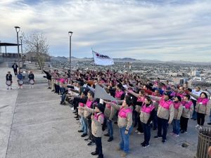 Integrantes del INE tomando protesta en mirador