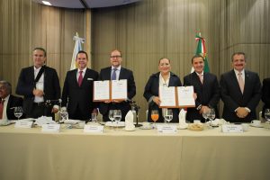 Firma de convenio de colaboración con Consejo de la Comunicación