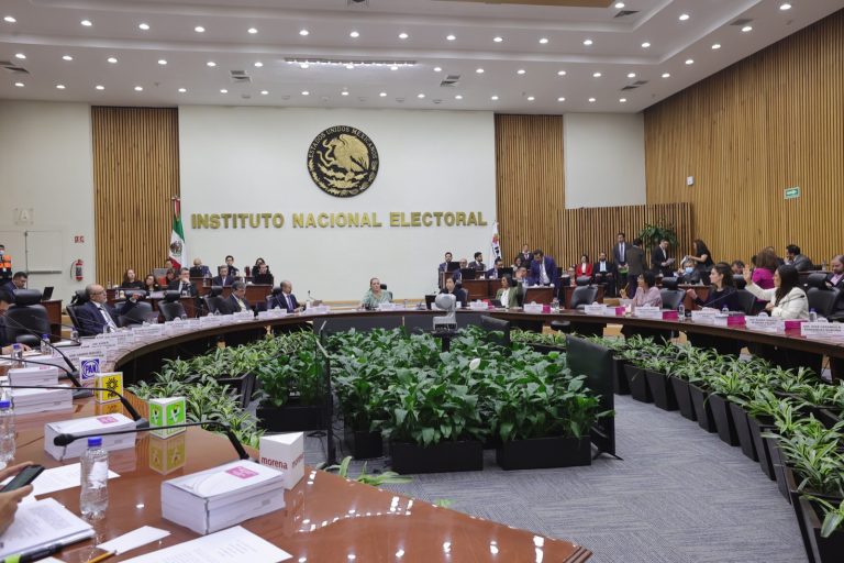 Botón para acceder a la cápsula de audio del Resumen de la sesión del Consejo General del INE