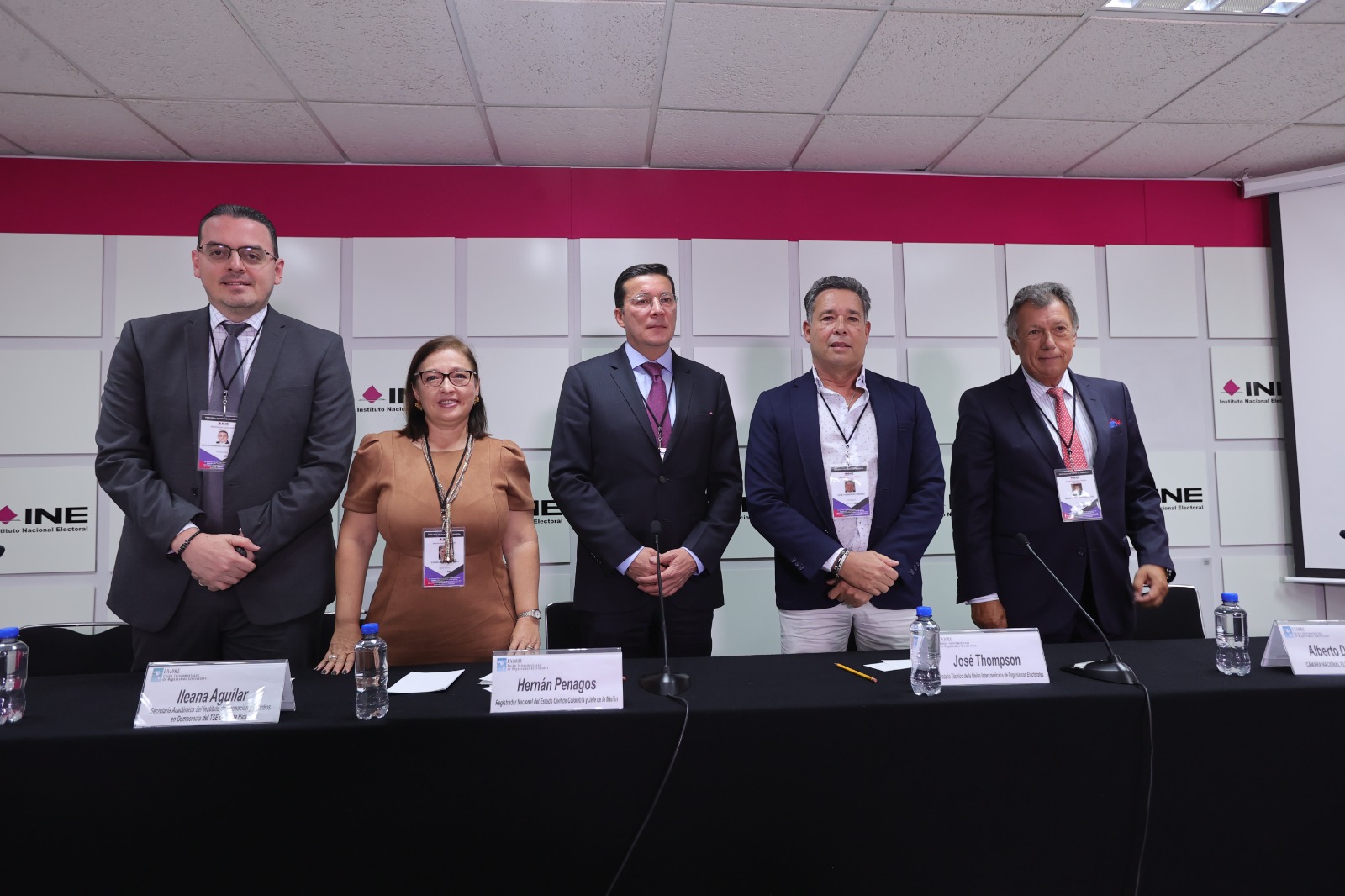 Conferencia de prensa de la Unión Interamericana de Organismos Electorales