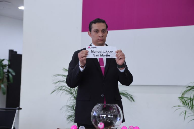 Moderador 1. Manuel López San Martín.