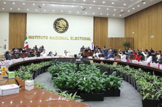 Botón para acceder a la cápsula de audio del Resumen de la sesión del Consejo General del INE