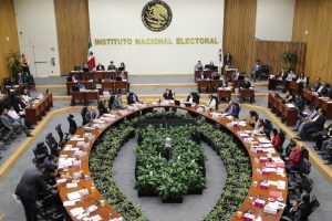 Botón para acceder a la cápsula de audio del Resumen de la sesión del Consejo General del INE