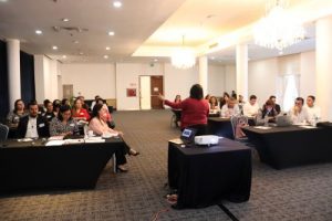 Integrantes del INE Puebla durante curso de capacitación