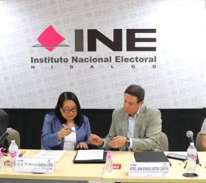 Firma de convenio entre INE Hidalgo y la COPARMEX