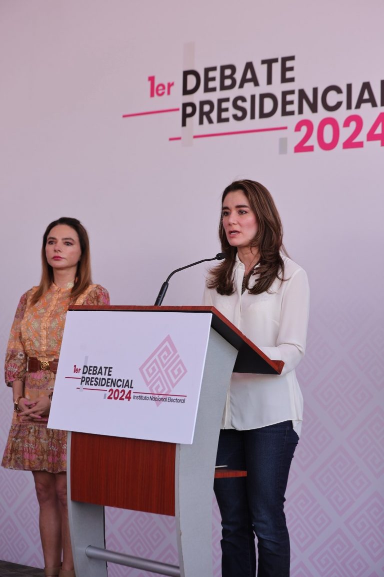 Carla Humphrey Jordan y Dania Ravel Cuevas Consejeras Electorales.