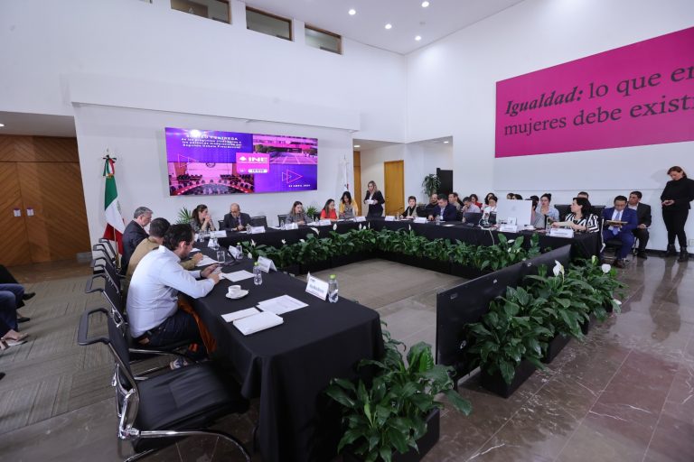 Sorteo y entrega de las preguntas ciudadanas a las personas moderadoras del Segundo Debate Presidencial.