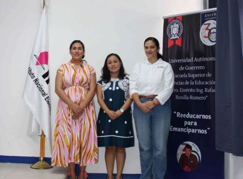 Autoridades del INE Guerrero posando