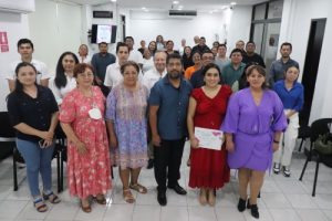 Integrantes del INE Quintana Roo y la FISEL