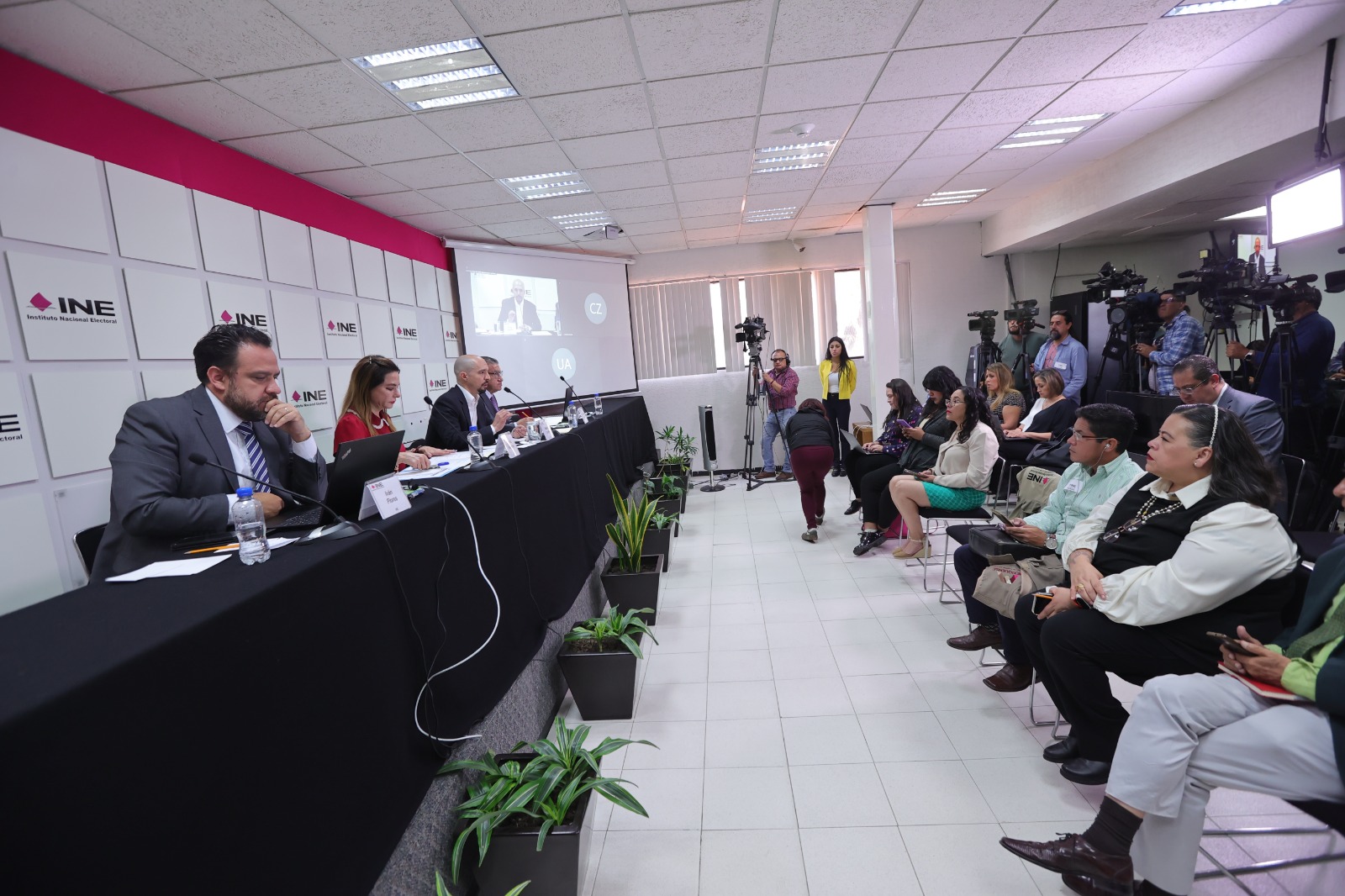 Conferencia de prensa, Voto de las y los mexicanos en el exterior
