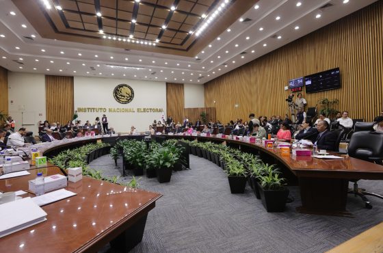 Botón para acceder a la cápsula de audio del Resumen de la sesión del Consejo General del INE