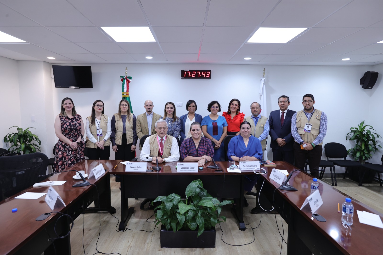 Reunión con representación de la Misión de Observación Electoral de la OEA