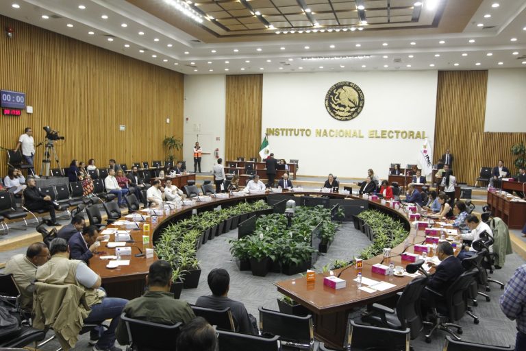 Continuación de la Sesión Extraordinaria del Consejo General.