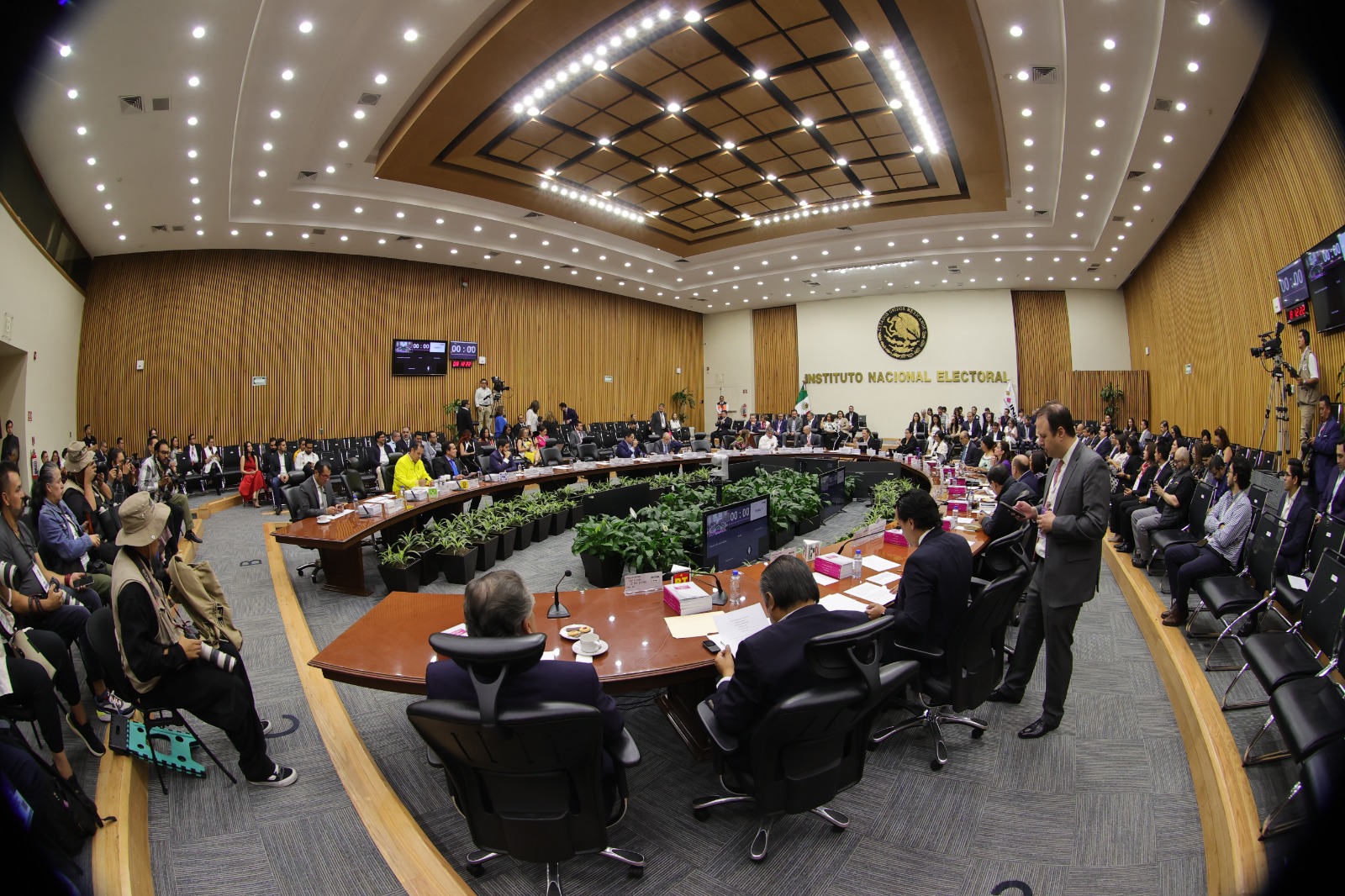 Botón para acceder a la cápsula de audio del Resumen de la sesión de Consejo General del INE