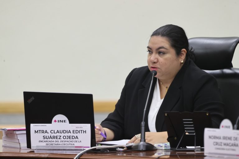 Claudia Edith Suárez, Encargada del despacho de la Seretaría Ejecutiva.