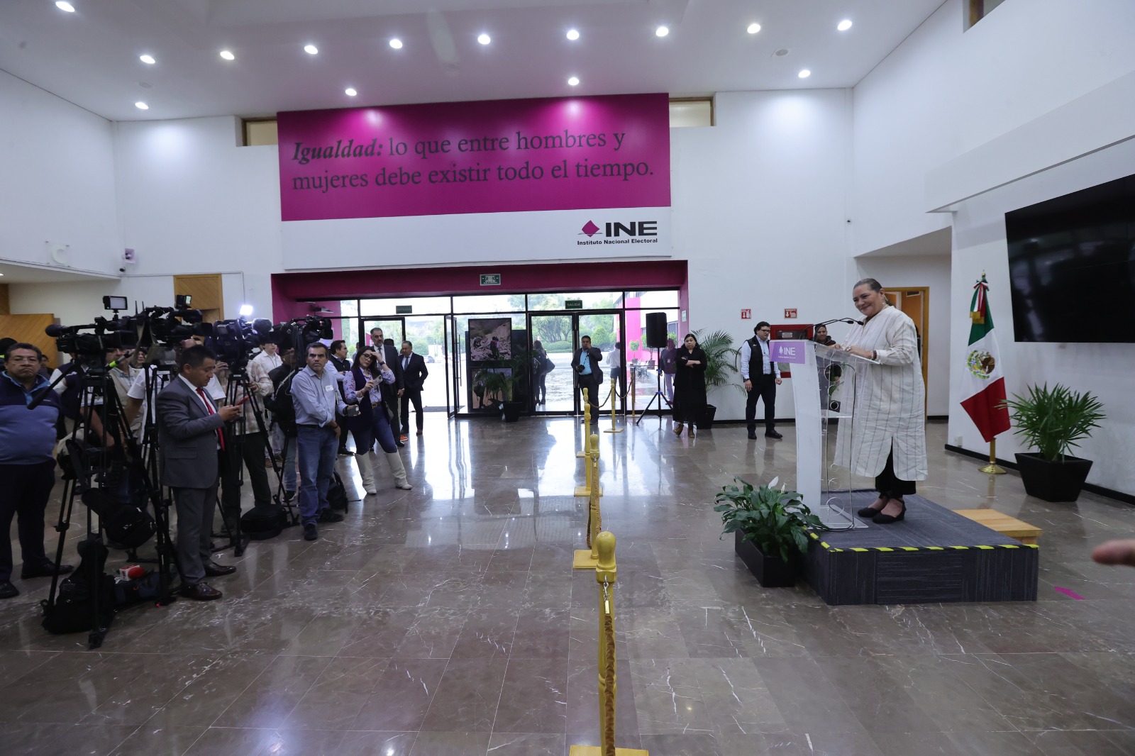 Botón para acceder a la cápsula de audio Nota Electoral