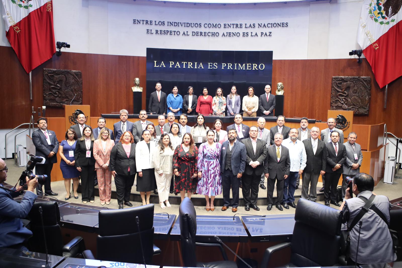 Acto de entrega de constancias Senadores electos