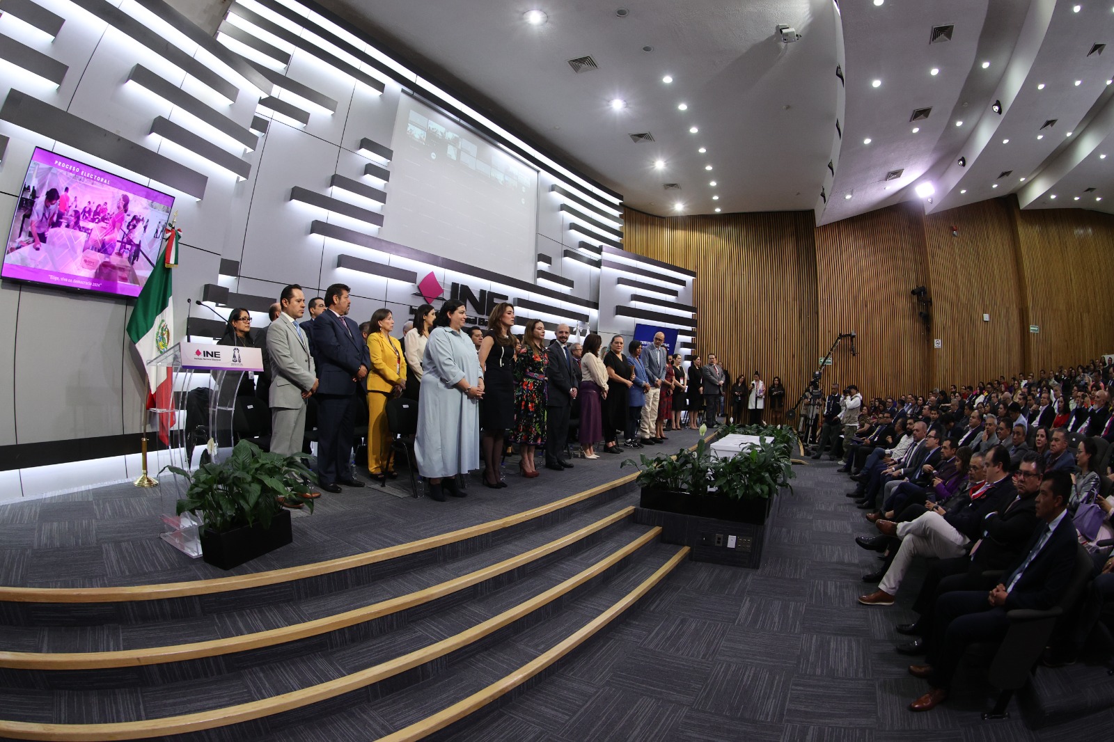 Botón para acceder a la cápsula de audio Nota Electoral