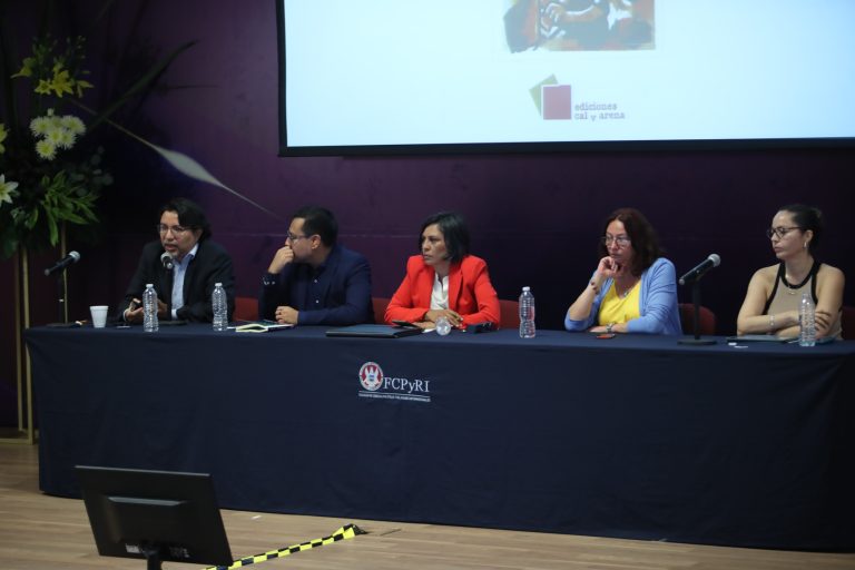 Mesa “La influencia de los contenidos mediáticos sobre las actitudes y comportamientos de la ciudadanía y el desarrollo de compromisos democráticos” en el marco del  Foro “Contribuciones del monitoreo noticioso del Proceso Electoral 2023-2024 y retos a futuro”.