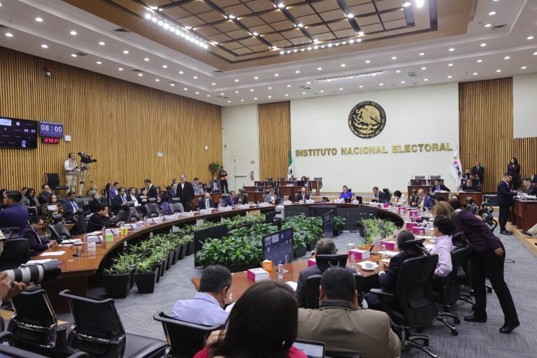 Botón para acceder a la cápsula de audio del Resumen de la sesión del Consejo General del INE