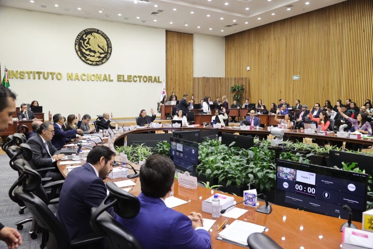 Sesión extraordinaria del Consejo General.