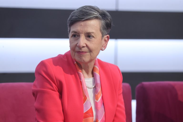 Delia Ferreira Rubio, Especialista internacional en transparencia y combate a la corrupción.