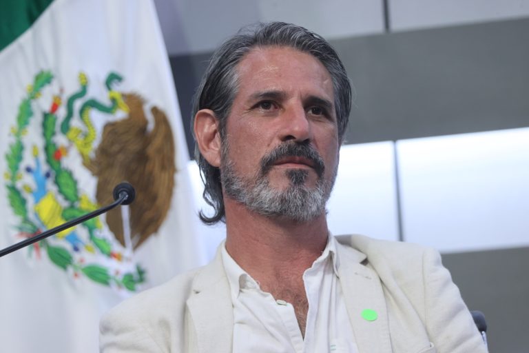 Alejandro Cabral Porchas, Representante Nacional de la Asociación Mundial de Radios Comunitarias (AMARC México).