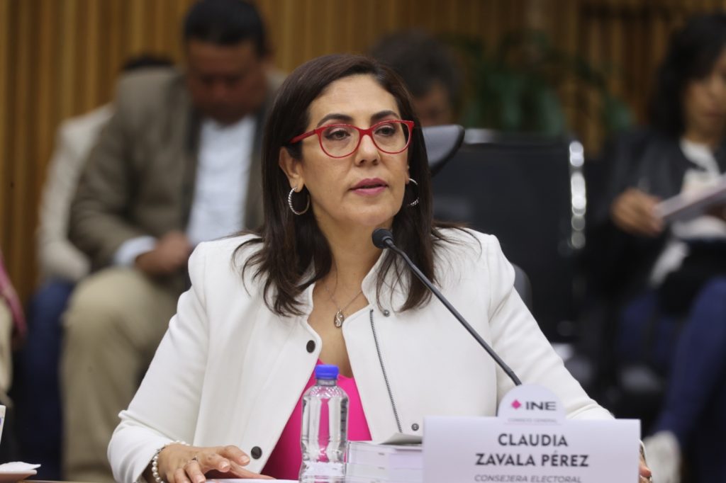 Consejera Electoral, Claudia Zavala