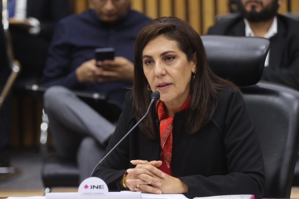 Consejera Electoral, Claudia Zavala