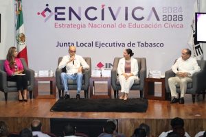 Presidio sobre el escenario en presentación