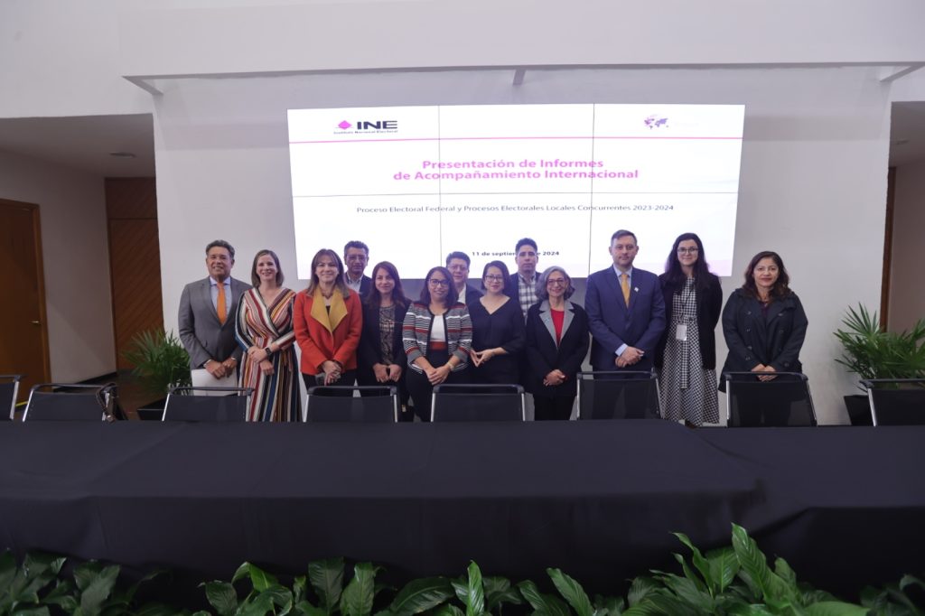 Foto grupal del Informe de Acompañamiento Internacional del Proceso Electoral 2023-2024