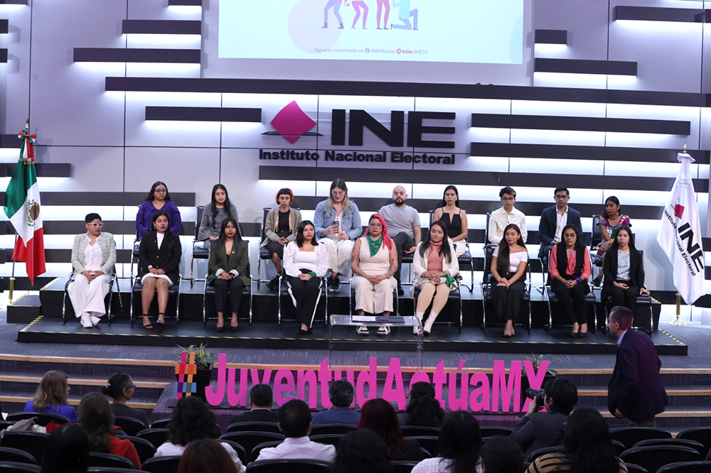 Evento de #JuventudActúaMX en el audiotrio del INE
