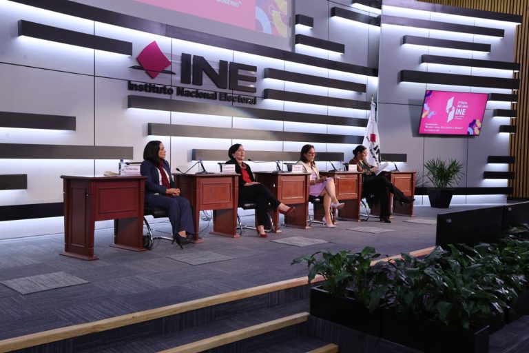 Conversatorio “Mujeres y poder: De la paridad al Gobierno.