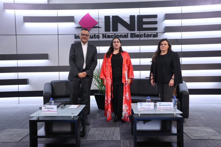 Conferencia Magistral “Educación para la paz”.