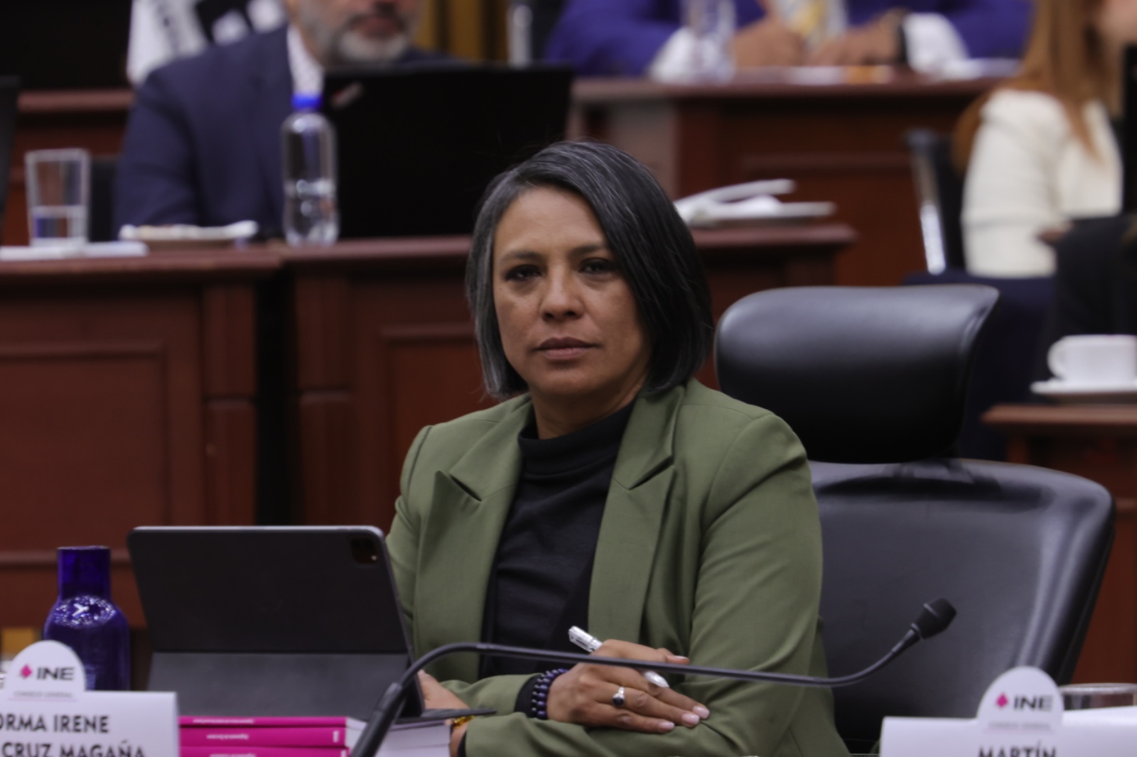 Fotografía de la Consejera Electoral Norma Irene de la Cruz en el pleno del Consejo General