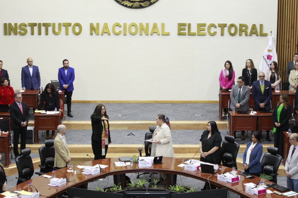 Toma de protesta a Claudia Arlett Espino como Secretaria Ejecutiva