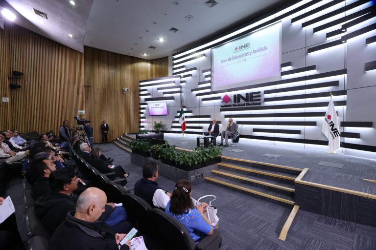 Foro Encuestas y Análisis 2024. (Fotos INE)