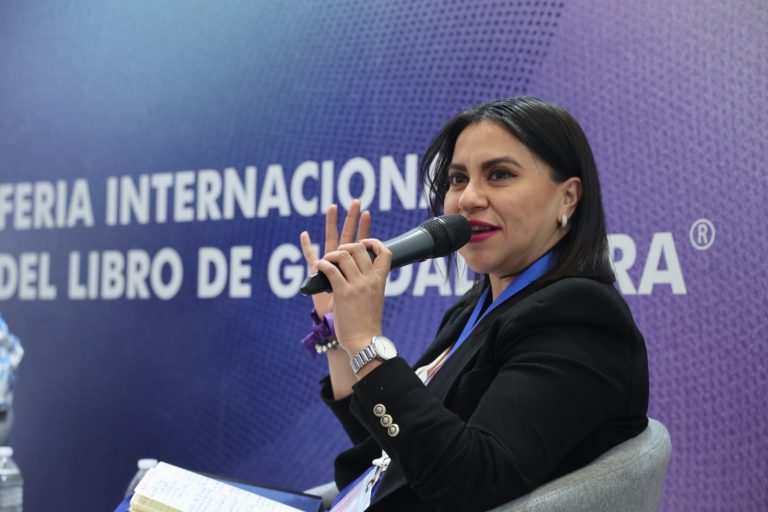 Olimpia Coral Melo Cruz, Autora. (Foto INE)