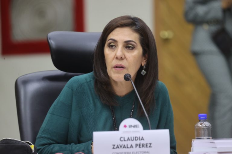 Claudia Zavala Pérez,  Consejera Electoral.