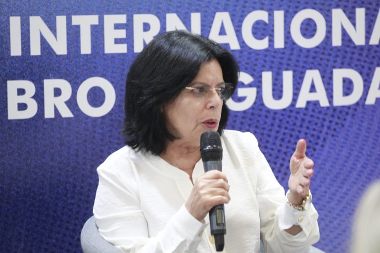 Laura Raquel Valladares de la Cruz, autora.