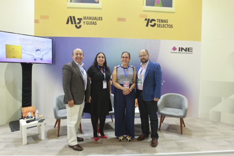 Presentación del libro de la colección Árbol "La llegada de las aves" en la FIL Guadalajara 2024.