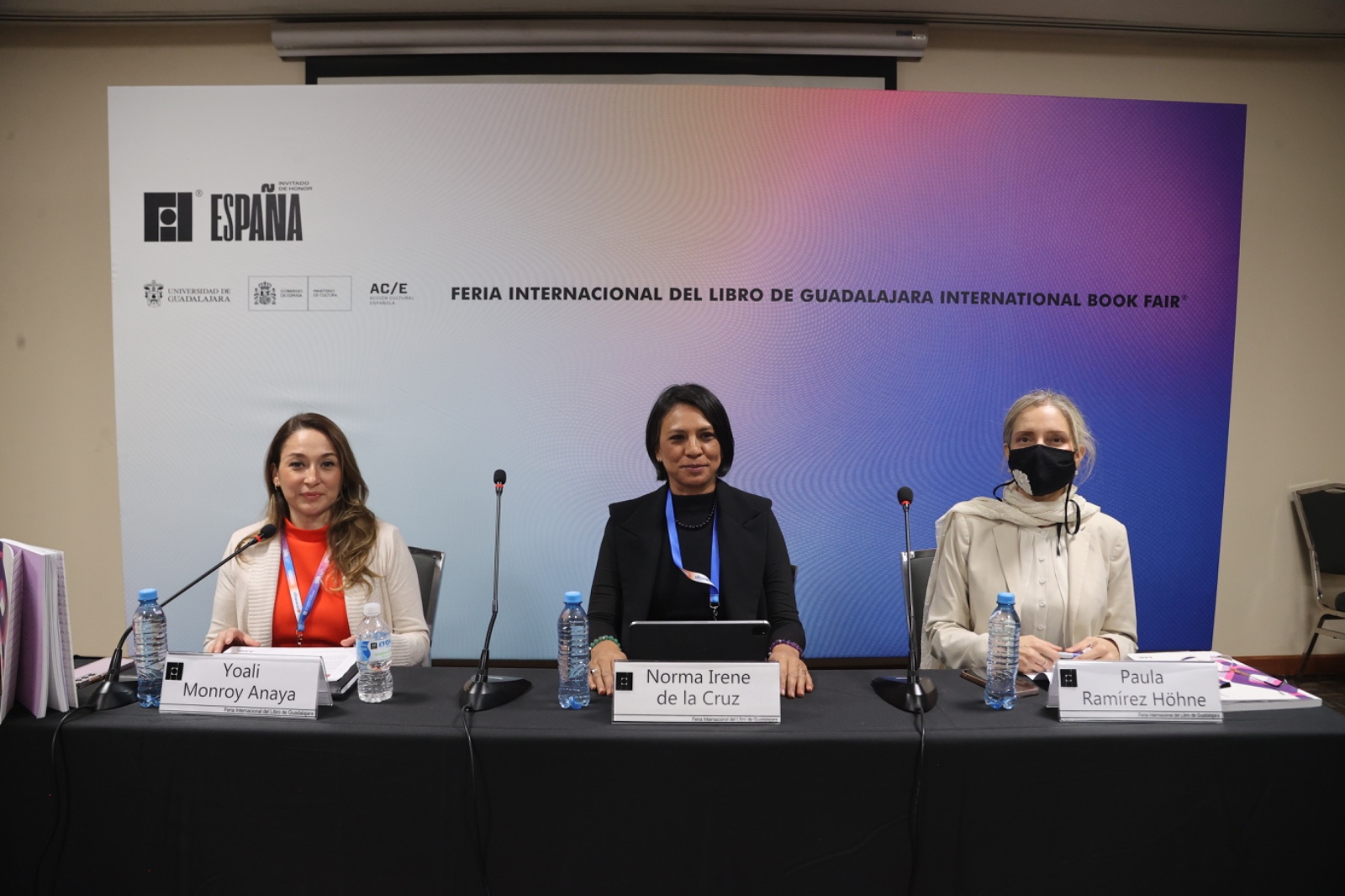 Presentación ENCÍVICA 2024-2026 en la FIL