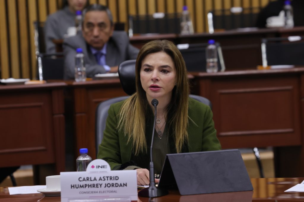 Intervención de la Consejera Carla Humphrey, durante sesión del Consejo General