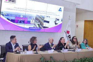 Firma de convenio entre el INE y la CONCANACO del 24 de marzo de 2025