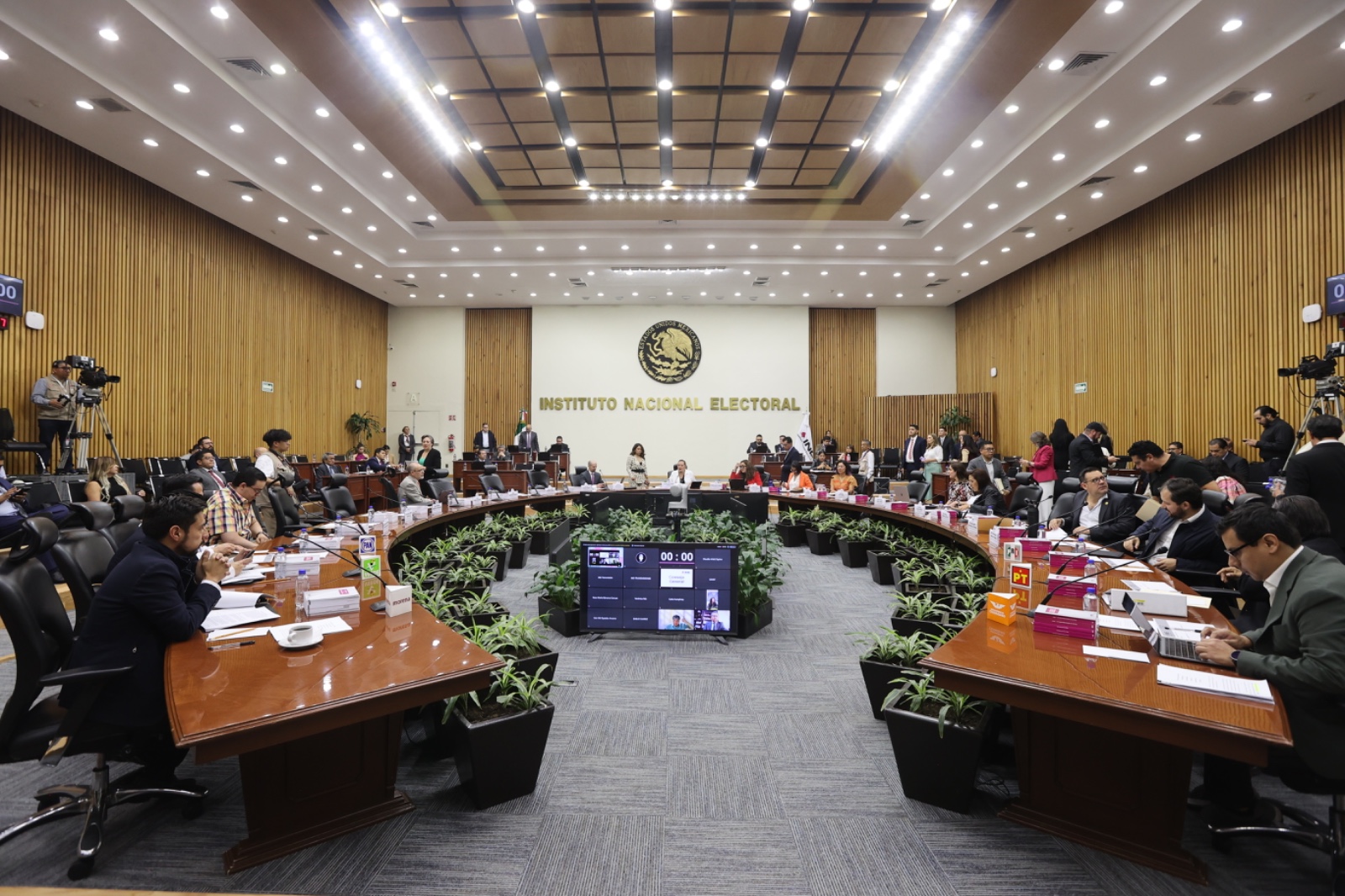 SESIÓN ORDINARIA DEL CONSEJO GENERAL DEL INE 26 MARZO 2025