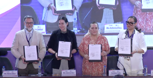Firma de convenio IFES-INE